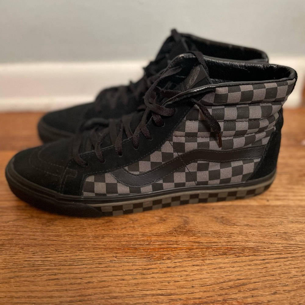 Can Sneakers